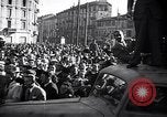 Image cadavre de Mussolini Milan Italie, 1945, de la seconde 15 séquences d'archives historiques vidéo 65675036686