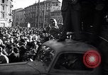 Image cadavre de Mussolini Milan Italie, 1945, de la seconde 16 séquences d'archives historiques vidéo 65675036686