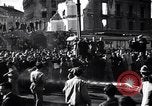 Image cadavre de Mussolini Milan Italie, 1945, de la seconde 34 séquences d'archives historiques vidéo 65675036686