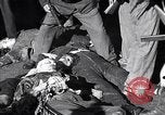 Image la mort de Mussolini Milan Italie, 1945, de la seconde 17 séquences d'archives historiques vidéo 65675036688