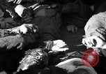 Image la mort de Mussolini Milan Italie, 1945, de la seconde 29 séquences d'archives historiques vidéo 65675036688