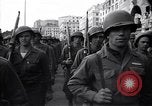 Image les troupes alliées marching Gênes Italie, 1945, de la seconde 14 séquences d'archives historiques vidéo 65675036691