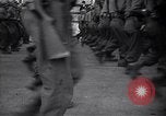 Image les troupes alliées marching Gênes Italie, 1945, de la seconde 36 séquences d'archives historiques vidéo 65675036691