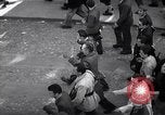 Image les partisans italiens round up plusieurs fonctionnaires fasciste Ivrea Italie, 1945, de la seconde 11 séquences d'archives historiques vidéo 65675036692