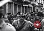 Image les partisans italiens round up plusieurs fonctionnaires fasciste Ivrea Italie, 1945, de la seconde 21 séquences d'archives historiques vidéo 65675036692