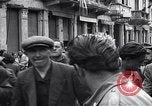Image les partisans italiens round up plusieurs fonctionnaires fasciste Ivrea Italie, 1945, de la seconde 23 séquences d'archives historiques vidéo 65675036692