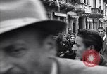 Image les partisans italiens round up plusieurs fonctionnaires fasciste Ivrea Italie, 1945, de la seconde 25 séquences d'archives historiques vidéo 65675036692