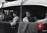 Image les partisans italiens round up plusieurs fonctionnaires fasciste Ivrea Italie, 1945, de la seconde 52 séquences d'archives historiques vidéo 65675036692