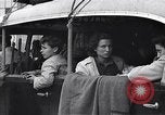 Image les partisans italiens round up plusieurs fonctionnaires fasciste Ivrea Italie, 1945, de la seconde 54 séquences d'archives historiques vidéo 65675036692
