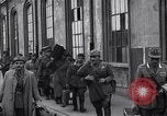 Image les troupes allemandes et italiennes commencer le rapatriement Italie, 1945, de la seconde 23 séquences d'archives historiques vidéo 65675036695