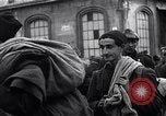 Image les troupes allemandes et italiennes commencer le rapatriement Italie, 1945, de la seconde 56 séquences d'archives historiques vidéo 65675036695