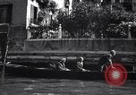 Image des soldats britanniques à visiter Venise Venise Italie, 1945, de la seconde 31 séquences d'archives historiques vidéo 65675036697