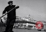 Image des soldats britanniques à visiter Venise Venise Italie, 1945, de la seconde 45 séquences d'archives historiques vidéo 65675036697