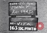 Image endommagé railroad station Munich Allemagne, 1945, de la seconde 6 séquences d'archives historiques vidéo 65675036699