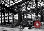 Image endommagé railroad station Munich Allemagne, 1945, de la seconde 11 séquences d'archives historiques vidéo 65675036699