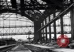 Image endommagé railroad station Munich Allemagne, 1945, de la seconde 25 séquences d'archives historiques vidéo 65675036699