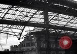 Image endommagé railroad station Munich Allemagne, 1945, de la seconde 31 séquences d'archives historiques vidéo 65675036699