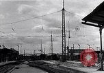 Image endommagé railroad station Munich Allemagne, 1945, de la seconde 43 séquences d'archives historiques vidéo 65675036699