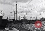 Image détruit Munich Railroad Station Munich Allemagne, 1945, de la seconde 37 séquences d'archives historiques vidéo 65675036700