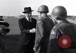 Image Jefferson Caffery Ausgburg Allemagne, 1945, de la seconde 42 séquences d'archives historiques vidéo 65675036701