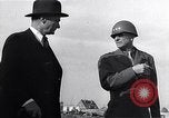 Image Jefferson Caffery Ausgburg Allemagne, 1945, de la seconde 57 séquences d'archives historiques vidéo 65675036701