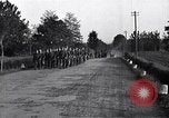 Image les troupes allemandes mars Ivrea Italie, 1945, de la seconde 13 séquences d'archives historiques vidéo 65675036703