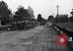 Image les troupes allemandes mars Ivrea Italie, 1945, de la seconde 14 séquences d'archives historiques vidéo 65675036703