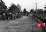 Image les troupes allemandes mars Ivrea Italie, 1945, de la seconde 18 séquences d'archives historiques vidéo 65675036703