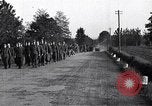 Image les troupes allemandes mars Ivrea Italie, 1945, de la seconde 19 séquences d'archives historiques vidéo 65675036703