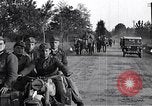 Image les troupes allemandes mars Ivrea Italie, 1945, de la seconde 26 séquences d'archives historiques vidéo 65675036703