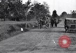 Image les troupes allemandes mars Ivrea Italie, 1945, de la seconde 29 séquences d'archives historiques vidéo 65675036703