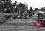 Image les troupes allemandes mars Ivrea Italie, 1945, de la seconde 32 séquences d'archives historiques vidéo 65675036703
