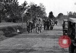Image les troupes allemandes mars Ivrea Italie, 1945, de la seconde 34 séquences d'archives historiques vidéo 65675036703