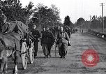 Image les troupes allemandes mars Ivrea Italie, 1945, de la seconde 45 séquences d'archives historiques vidéo 65675036703