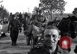 Image les troupes allemandes mars Ivrea Italie, 1945, de la seconde 48 séquences d'archives historiques vidéo 65675036703