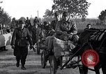 Image les troupes allemandes mars Ivrea Italie, 1945, de la seconde 49 séquences d'archives historiques vidéo 65675036703