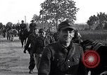 Image les troupes allemandes mars Ivrea Italie, 1945, de la seconde 53 séquences d'archives historiques vidéo 65675036703