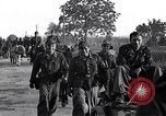 Image les troupes allemandes mars Ivrea Italie, 1945, de la seconde 54 séquences d'archives historiques vidéo 65675036703