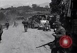 Image les troupes allemandes mars Ivrea Italie, 1945, de la seconde 56 séquences d'archives historiques vidéo 65675036704