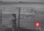 Image Général Mark Clark Milan Italie, 1945, de la seconde 3 séquences d'archives historiques vidéo 65675036705