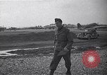 Image Général Mark Clark Milan Italie, 1945, de la seconde 9 séquences d'archives historiques vidéo 65675036705