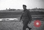 Image Général Mark Clark Milan Italie, 1945, de la seconde 10 séquences d'archives historiques vidéo 65675036705