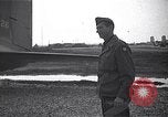 Image Général Mark Clark Milan Italie, 1945, de la seconde 13 séquences d'archives historiques vidéo 65675036705