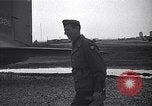 Image Général Mark Clark Milan Italie, 1945, de la seconde 15 séquences d'archives historiques vidéo 65675036705