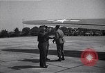 Image Général Mark Clark Milan Italie, 1945, de la seconde 25 séquences d'archives historiques vidéo 65675036705