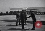 Image Général Mark Clark Milan Italie, 1945, de la seconde 27 séquences d'archives historiques vidéo 65675036705