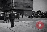 Image Général Mark Clark Milan Italie, 1945, de la seconde 34 séquences d'archives historiques vidéo 65675036705