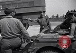Image Général Mark Clark Milan Italie, 1945, de la seconde 41 séquences d'archives historiques vidéo 65675036705