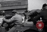 Image Général Mark Clark Milan Italie, 1945, de la seconde 45 séquences d'archives historiques vidéo 65675036705