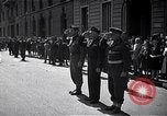 Image Général Mark Clark Milan Italie, 1945, de la seconde 54 séquences d'archives historiques vidéo 65675036705